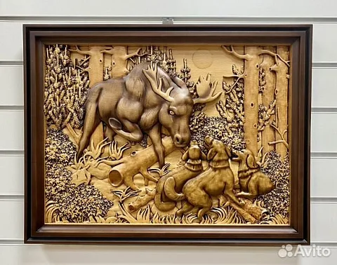 На память: Резная картина «Гон на лося» 60×46 см