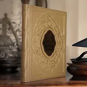 На память: Чудотворные иконы — книга в кожаном переплёте — фотография 1
