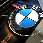 Подарочные нарды под стеклом «BMW M5 Ангельские глазки» — фотография 10