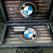 На память: Нарды под стеклом «BMW» — фотография 6
